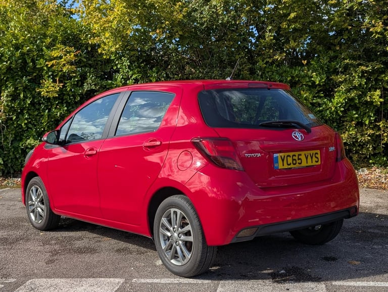 2015 Toyota Yaris 1.3 Icon Vvt-i 5 Door Petrol Hatchback 1 Owner FMDSH Hatchback Petrol Manual
