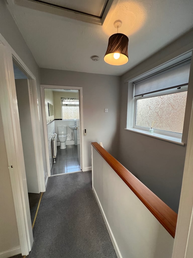 3 Bedroom Semi-Detached Home — Furnished – Wednesbury (WS10) Available now