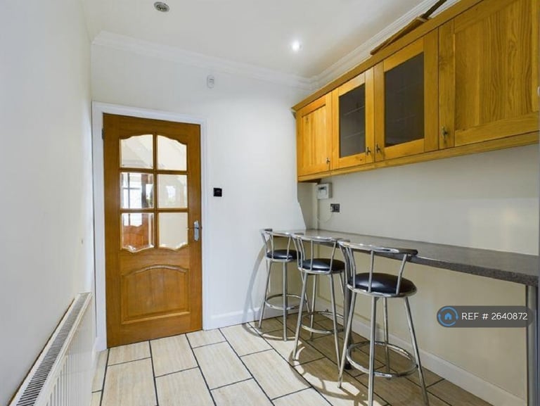 3 bedroom house in Newlands Drive, Birmingham, B62 (3 bed) (#2640872)