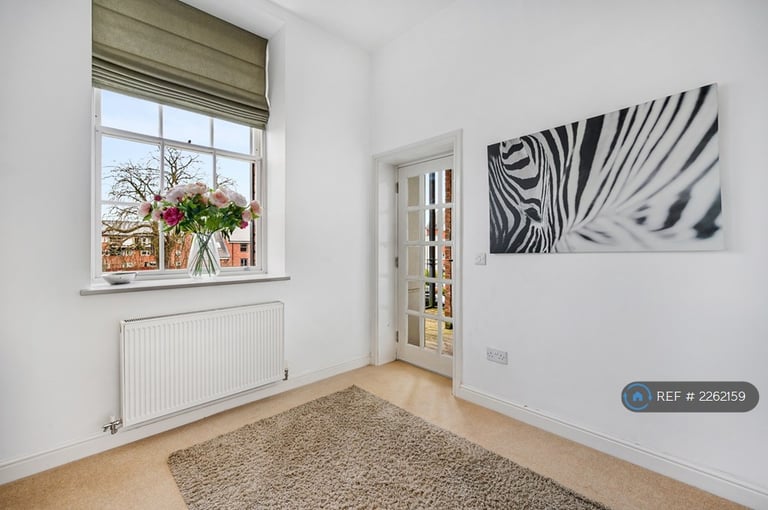 2 bedroom flat in Didsbury Gate, Manchester, M20 (2 bed) (#2262159)