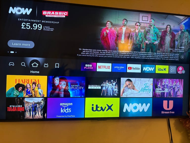 Samsung 43” Smart TV