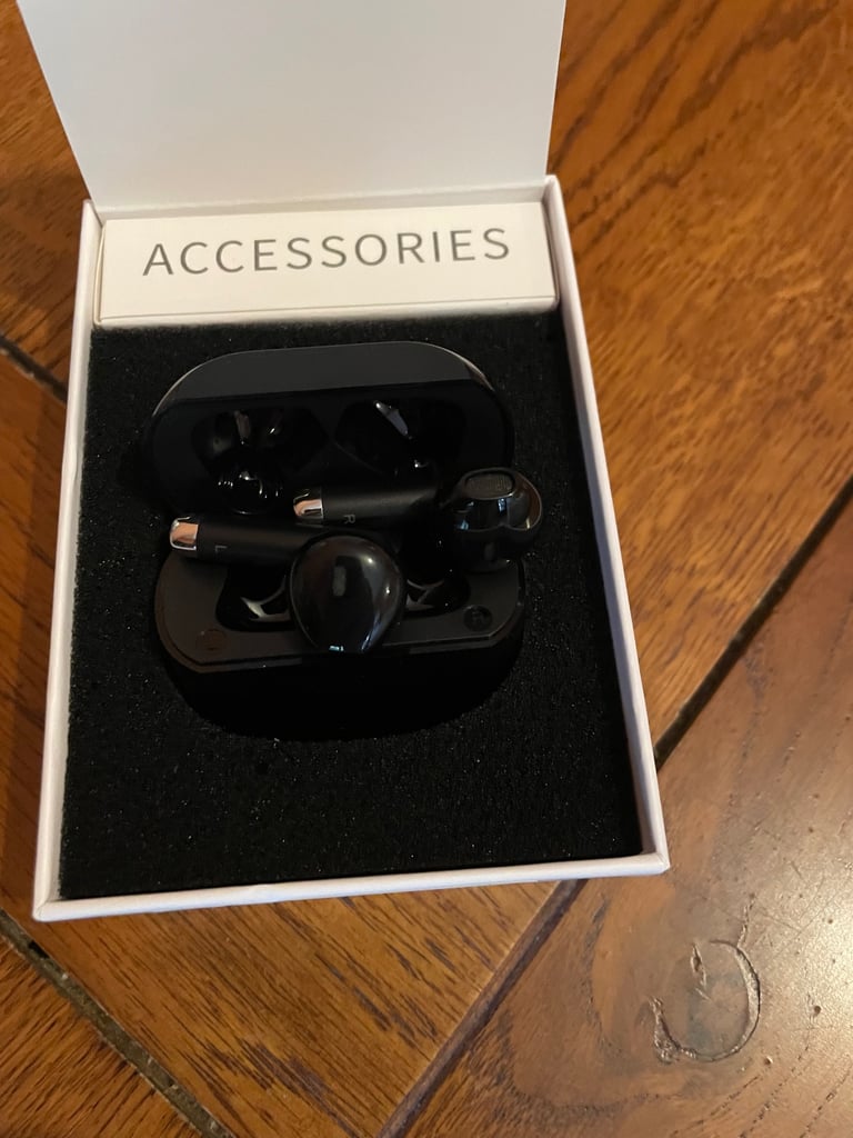 Earbuds Wireless Bluetooth 5.4 Brand New Boxed Black 