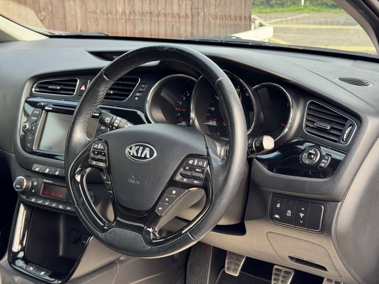 2015 Kia Ceed 1.6 CRDi EcoDynamics 4 Tech Euro 5 (s/s) 5dr HATCHBACK Diesel Manual