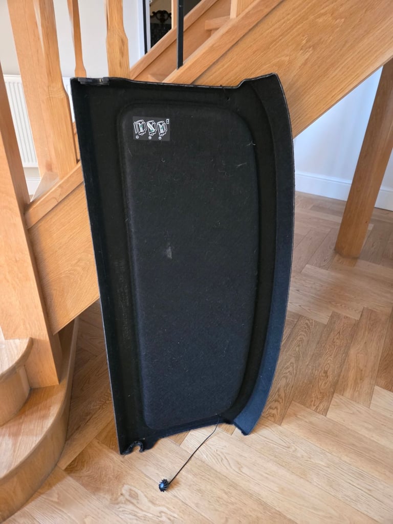 VW GOLF 2015 Parcel Shelf - Great Condition 