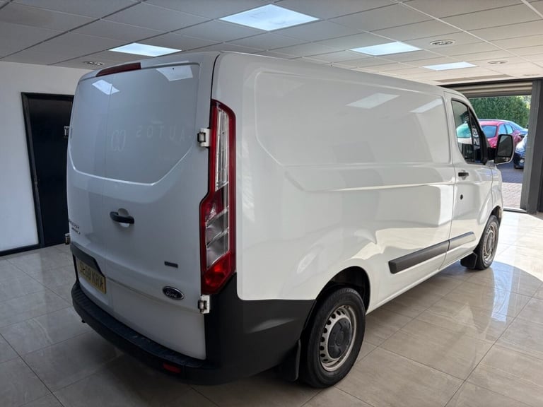 2018 Ford Transit Custom 2.0 TDCi 105ps Low Roof Van PANEL VAN DIESEL Manual