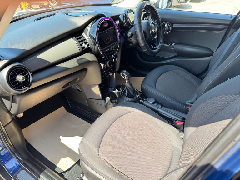 2014 MINI Cooper 1.5 AUTO 5DR Hatchback Petrol Automatic