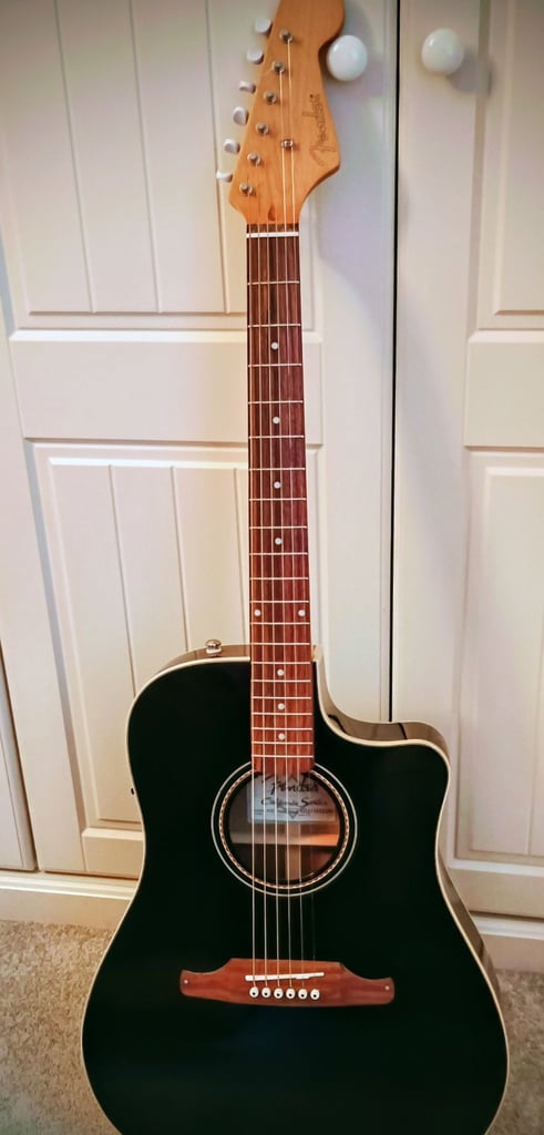 Fender acoustic guitar with Fishman pickup