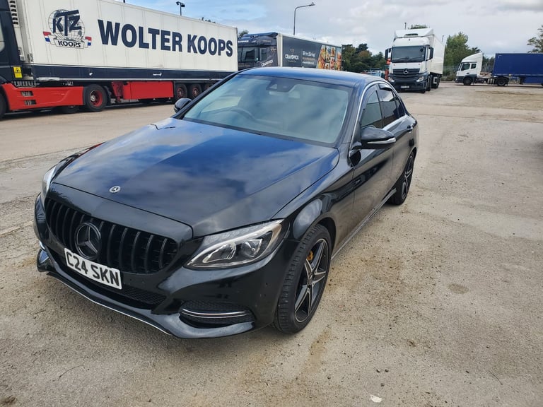 Mercedes-Benz, C CLASS, Saloon, 2015, Manual, 2143 (cc), 4 doors