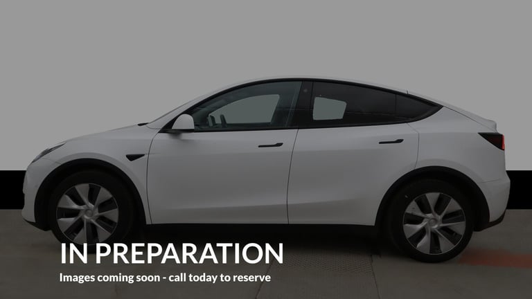 2022 Tesla Model Y Long Range Saloon Electric Automatic