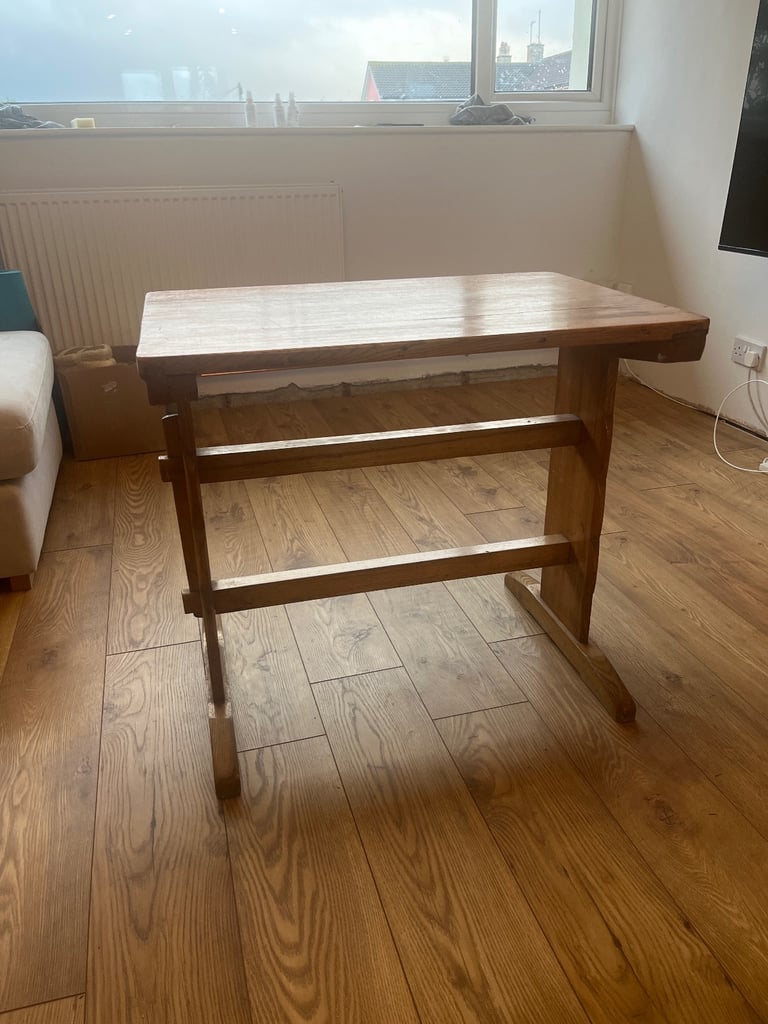 Solid wood small table/desk