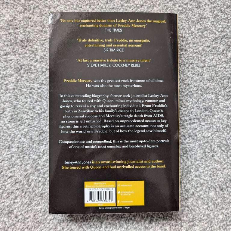 Bohemian Rhapsody: The Definitive Biography of Freddie Mercury Lesley-Ann Jones
