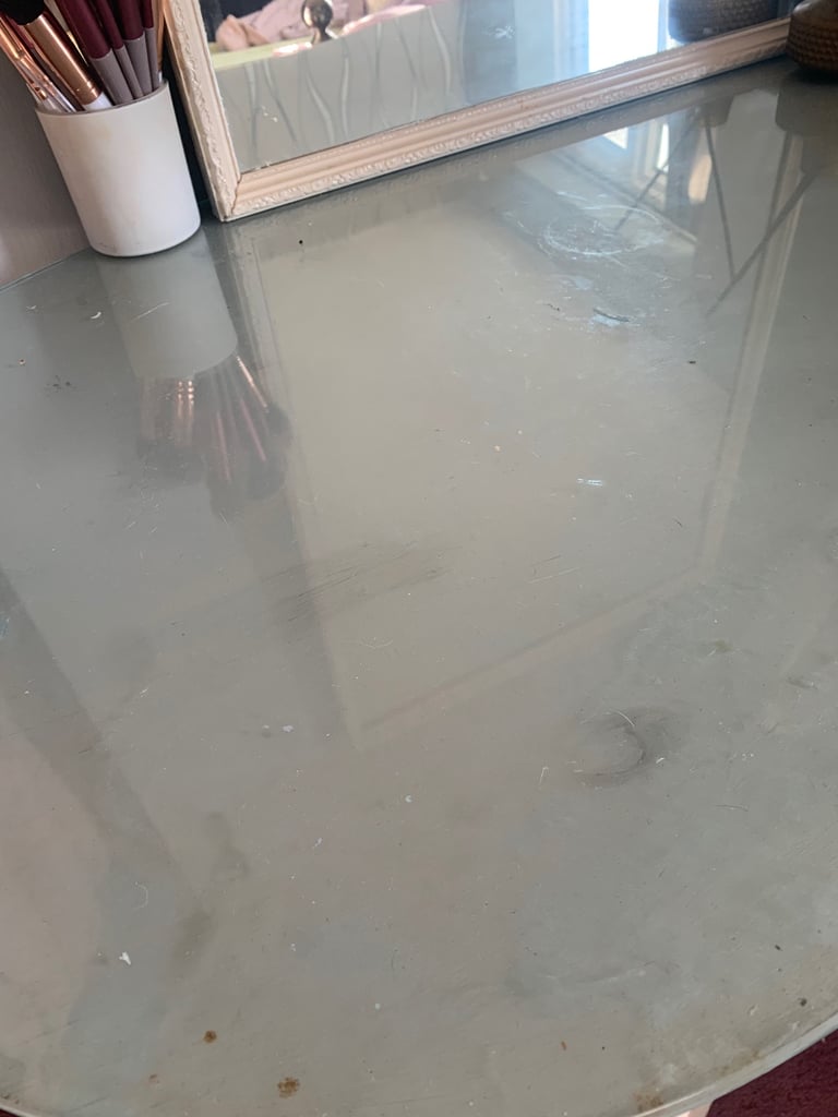 free vintage makeup vanity 