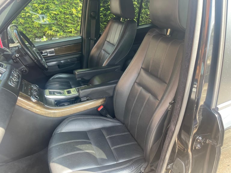 Land Rover Range Rover Sport 3.0TDV6 ( 258ps ) 4X4 Auto 2014MY HSE Black Edition