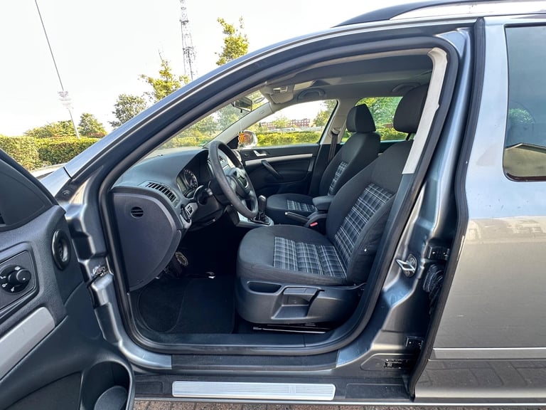 2013 Skoda Octavia 1.4 TSI SE Euro 5 5dr Petrol Manual