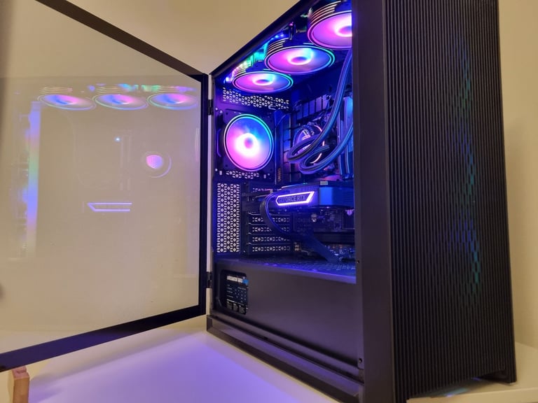 image for BARGAIN GAMING PC WATERCOOLED RYZEN 7 7700X RTX 4070 VR 4K 32GB DDR5 1TB COMPUTER AI WORKSTATION