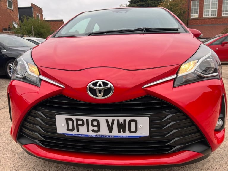 2019 Toyota Yaris 1.5 VVT-i Icon Tech 5dr HATCHBACK PETROL Manual