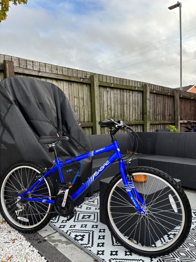 Child’s Lightweight SABRE Mountain Bike (Fantastic Condition)