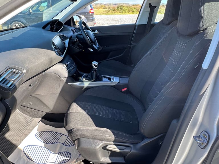 2016 Peugeot 308 1.6 308 Allure SW HDi Blue S/S 5dr Estate Diesel Manual