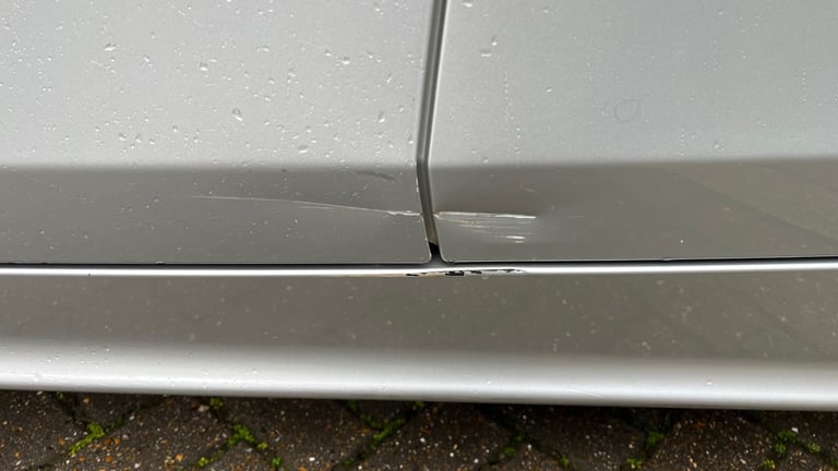 BMW, 1 SERIES, Hatchback, 2006, Semi-Auto, 1995 (cc), 5 doors