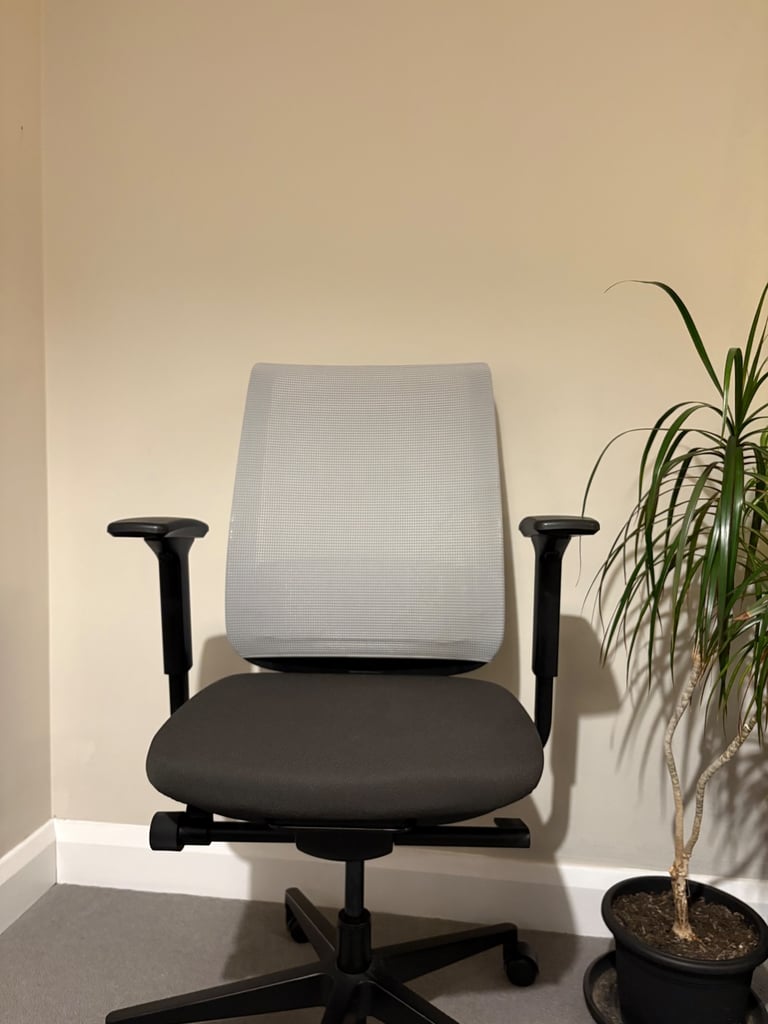 image for Steelcase Reply Air ergonomic office chair