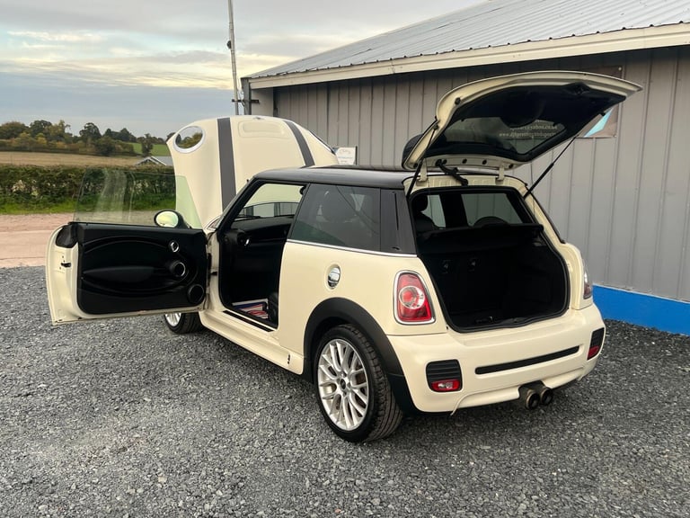 2013 MINI Hatch COOPER S JCW PACK HATCHBACK Petrol Manual