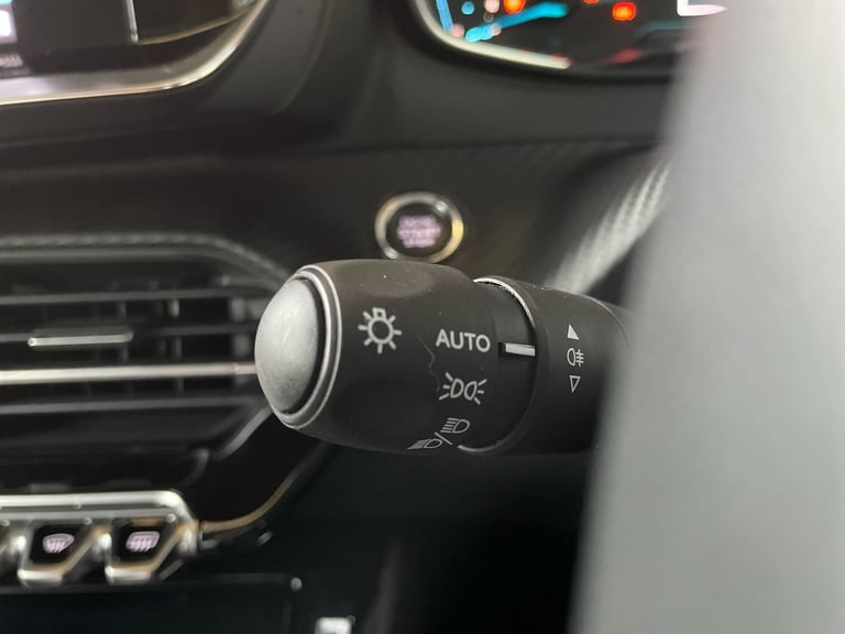 2023 Peugeot 208 100kW E-Style 50kWh 5dr Auto Hatchback Electric Automatic