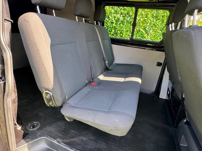2018 Volkswagen Transporter 2.0 TDI BMT 150 Highline Kombi Van DSG WINDOW VAN Diesel Automatic