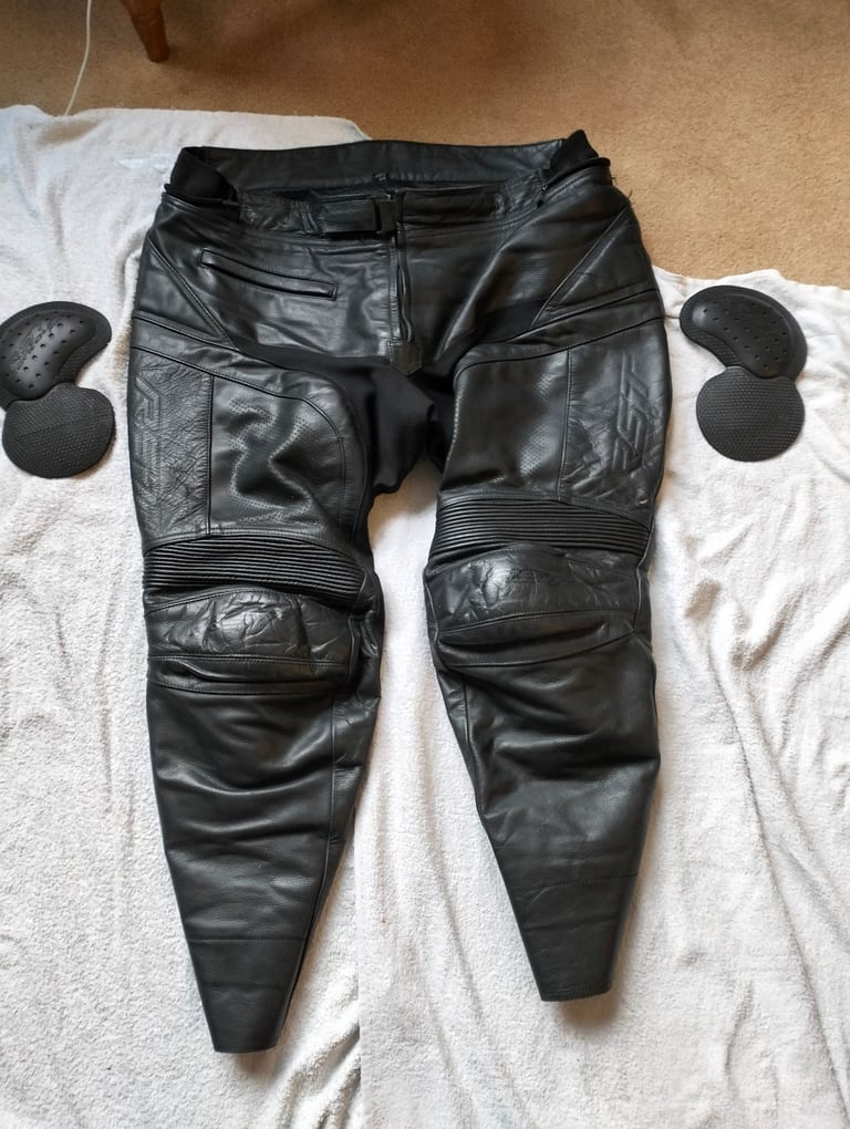 RST Tour 1 CE AAA Leather Trousers Motorbike Sports Touring  Black 40" Reg leg
