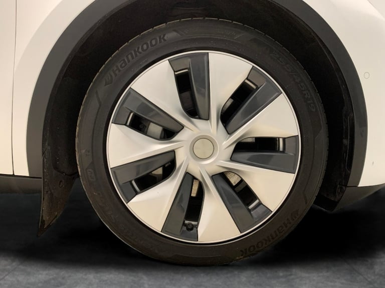 2022 Tesla Model Y (Dual Motor) Long Range SUV 5dr Electric Auto 4WDE (384 bhp) - HEATED STEER Su...