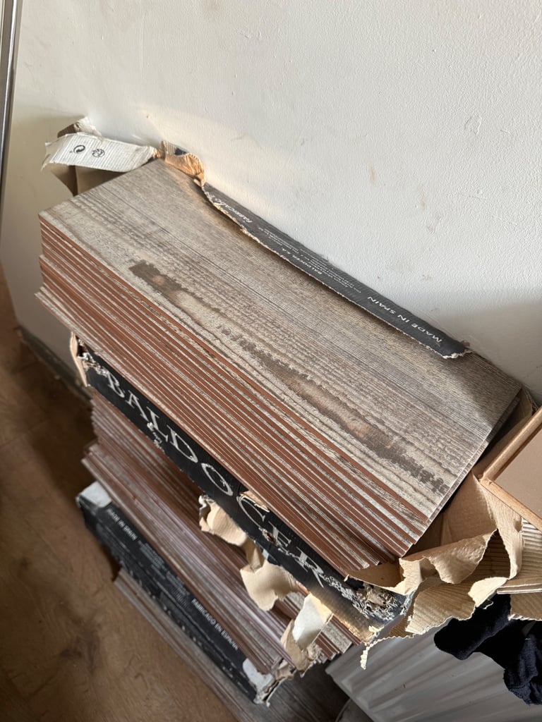 image for Wood Grain Effect Ceramic Tiles