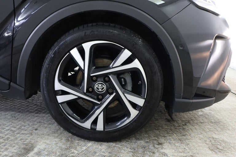 2022 Toyota C-HR 1.8 VVT-h Design CVT Euro 6 (s/s) 5dr HATCHBACK PETROL/ELECTRIC Automatic