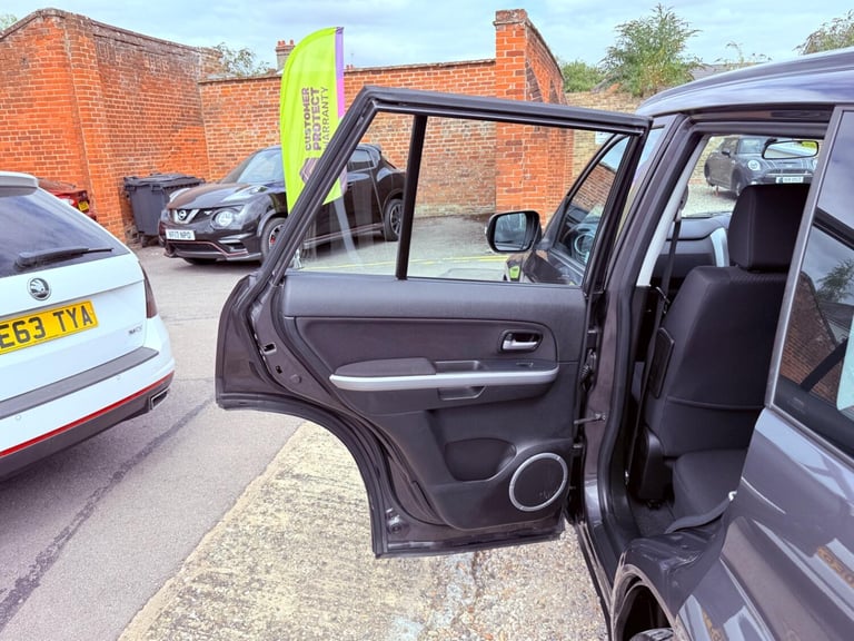 SUZUKI GRAND VITARA 2.4 VVT SZ4 2011