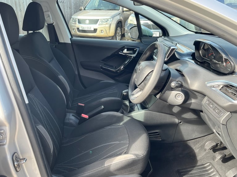 2015 Peugeot 208 1.4HDi Active 5dr **£20 Tax** HATCHBACK Diesel Manual