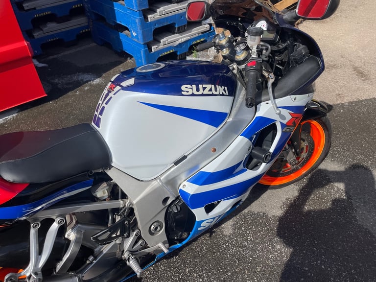 Suzuki, GSX-R, 2001, 749 (cc)