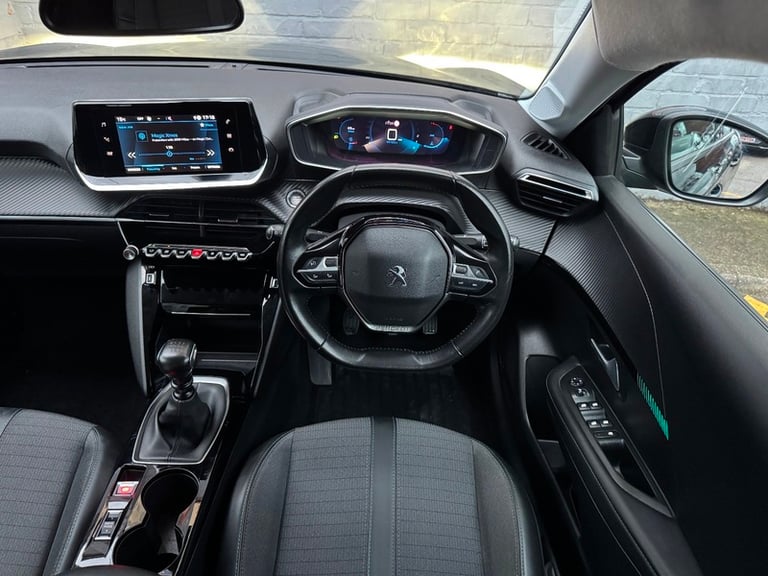 Peugeot 208 PURETECH ALLURE S/S