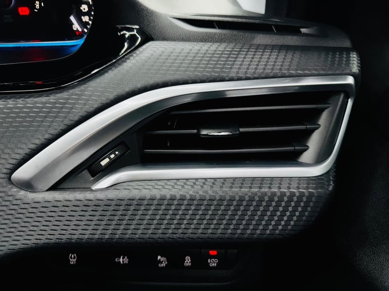 2015 Peugeot 2008 1.6 e-HDi Allure EGC Euro 5 (s/s) 5dr HATCHBACK Diesel Automatic