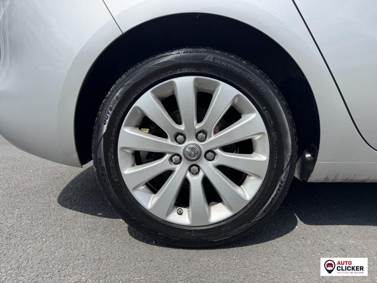 2017 Vauxhall Zafira Tourer 1.6 CDTi ecoFLEX Design MPV 5dr Diesel Manual Euro 6 (s/s) (134 ps) M...