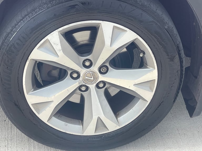 2017 Lexus NX 2.5 300h Premier SUV 5dr Petrol Hybrid E-CVT 4WD Euro 6 (s/s)