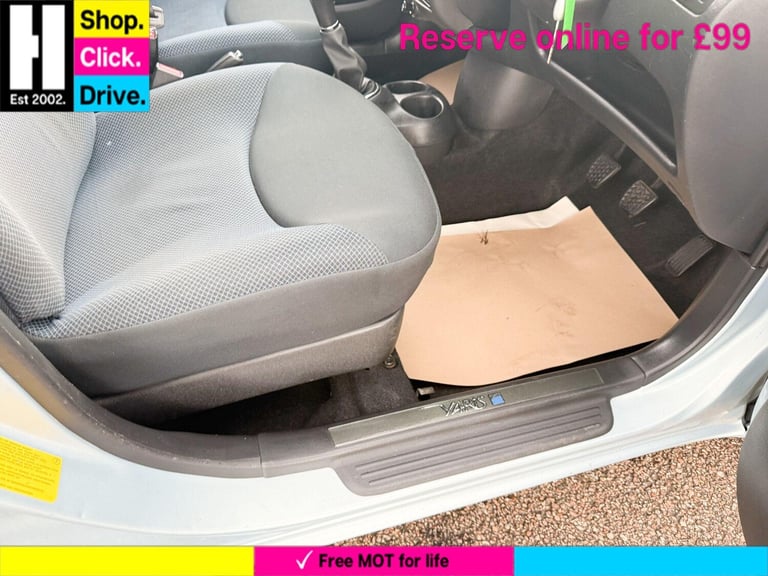 Toyota Yaris 1.3 VVT-i Blue Hatchback 5dr Petrol Manual (133 g/km, 85 bhp) Petrol Manual - Image 23