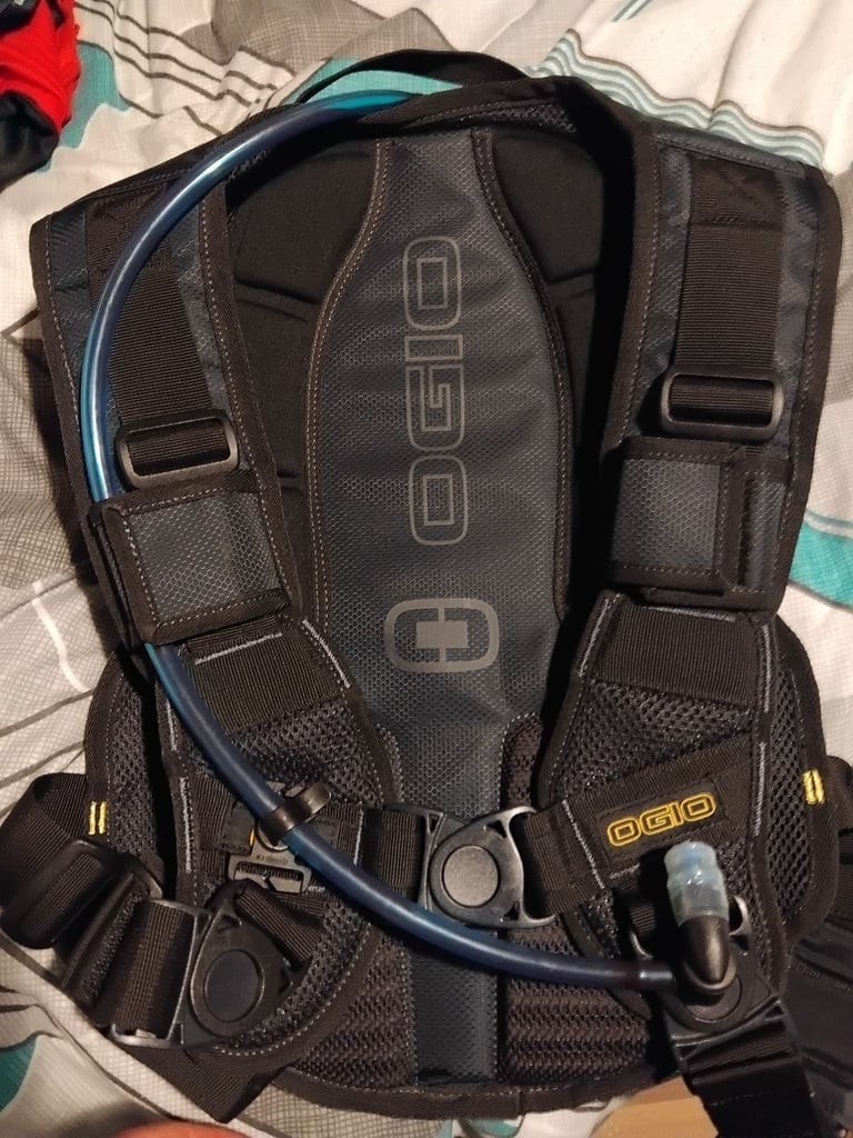 Husqvarna endurance rucksack with hydration bag (never been used)