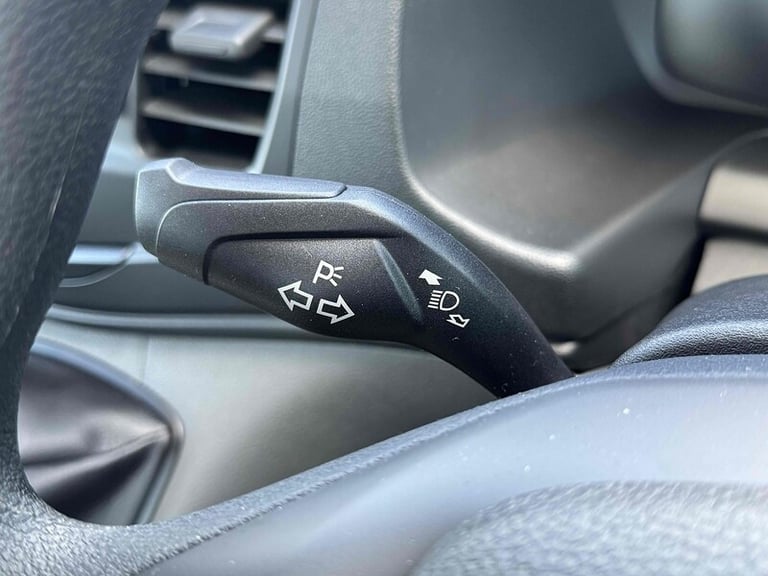  Ford Transit TDCI 130ps 350 DRW L4 Lwb 4.2 Metre Dropside with 12 Screen, A/C, Twin Rea Dropside...