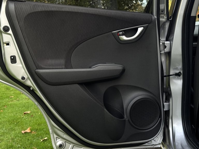 2013 Honda Jazz 1.4 i-VTEC ES Plus Hatchback 5dr Petrol CVT Euro 5 (99 ps) Hatchback Petrol Autom...