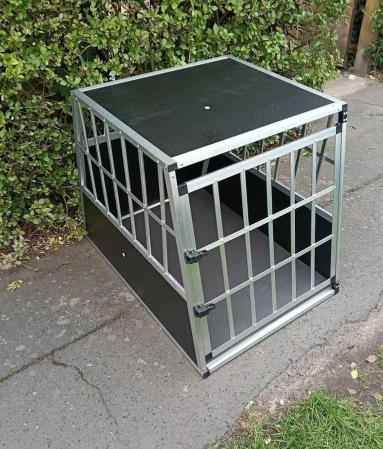 image for Medium pet crate for vehicle