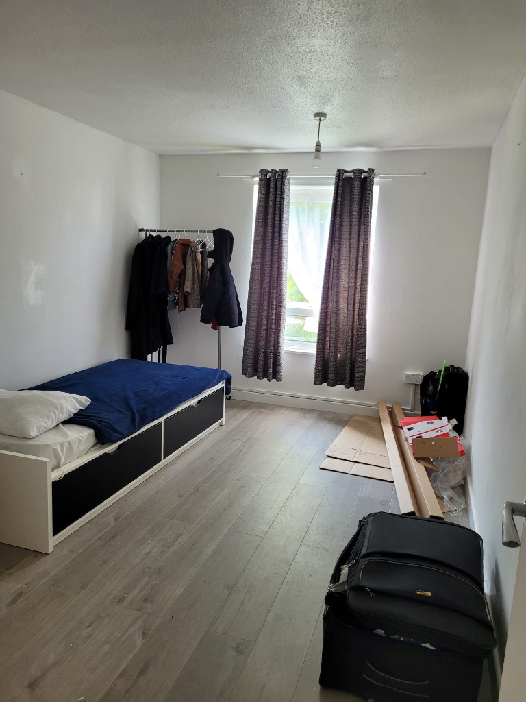 image for 2 large double bedroom flat to let