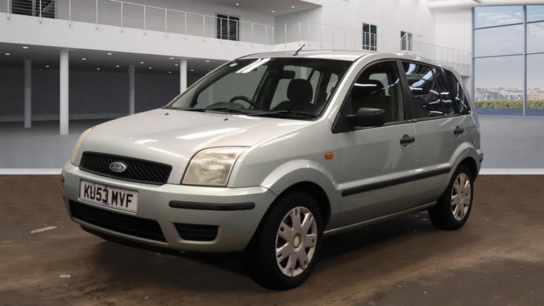 * FORD FUSION AUTOMATIC 1.4L 5 DOOR + LOW 69K MILES + HPI CLEAR + 2 OWNERS * 