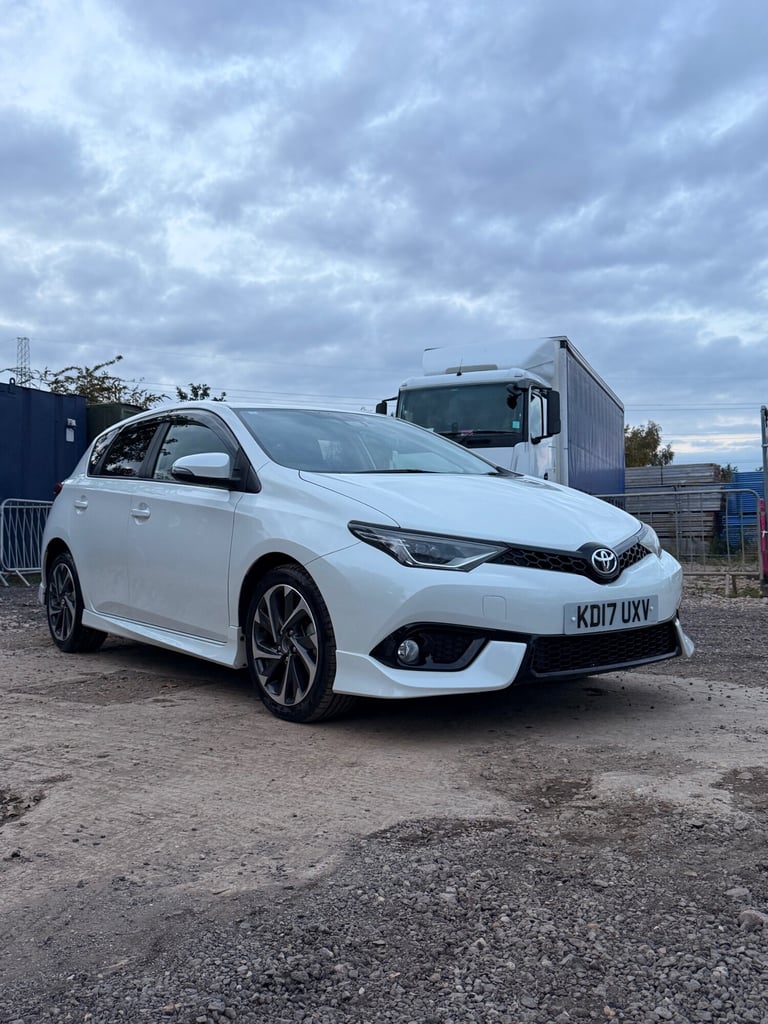 2025 Toyota Auris AURIS RS MANUAL 1.8L PETROL  Hatchback Petrol Manual