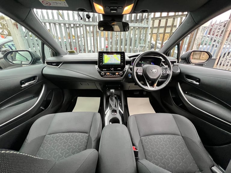 2019 Toyota Corolla 1.8 VVT-h Icon Tech Touring Sports CVT Euro 6 (s/s) 5dr ESTATE Petrol/Electri...
