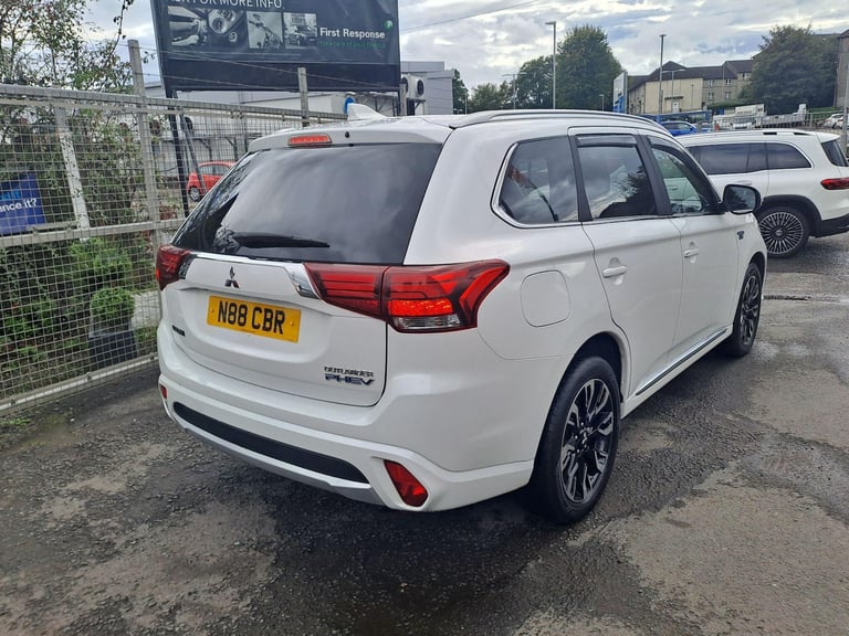 2017 Mitsubishi Outlander 2.0h 12kWh 4h CVT 4WD Euro 6 (s/s) 5dr ESTATE Petrol/Electric Hybrid Au...