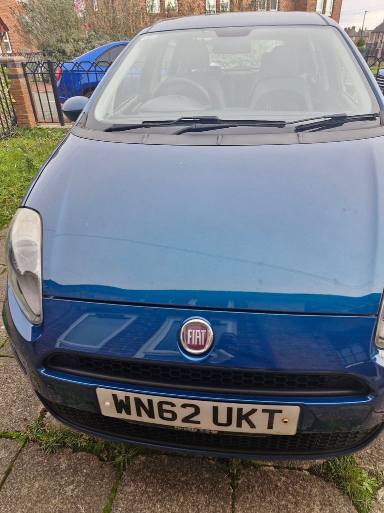 image for Fiat, PUNTO, Hatchback, 2012, Manual, 1242 (cc), 5 doors