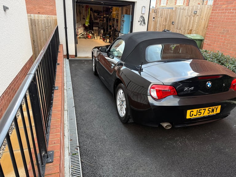 2007 BMW Z4 – Only 35k Miles – Sounds Amazing – reduced to sell!